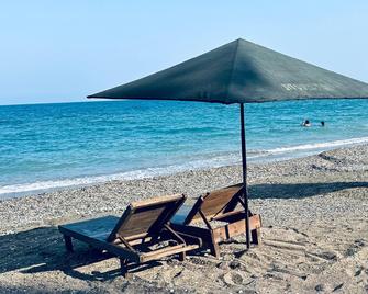 Paperon Hotel - Limonlu - Beach