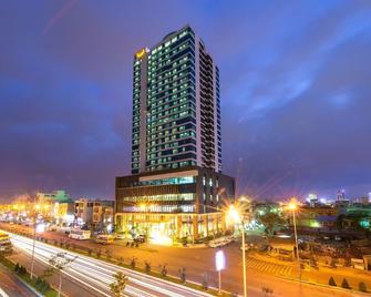 Muong Thanh Grand Da Nang Hotel - Da Nang - Building