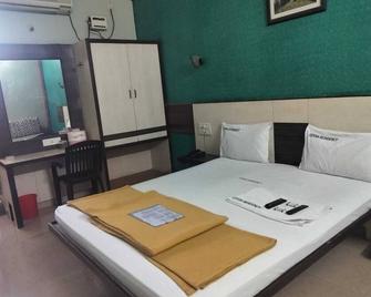 I-Roomz Udhyan Residency - Gulbarga - Bedroom