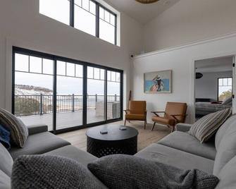 Deliverme - 2br Cottage - Inverness - Living room