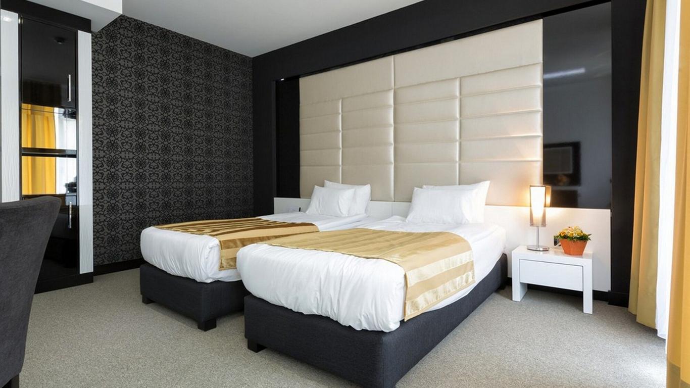 Nova City Garni Hotel Signature Collection