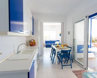 White Blue Villa - Lachania - Dining room
