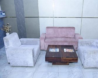 The Blue Lagoon Hotel Premium - Cuttack