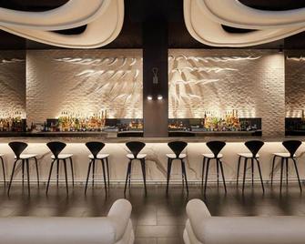 Whitehall Suites- Yorkville - Toronto - Bar