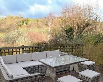 Middle Wicket - Newton Abbot - Balcony