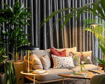 Cove Landmark Pinnacle - London - Lounge