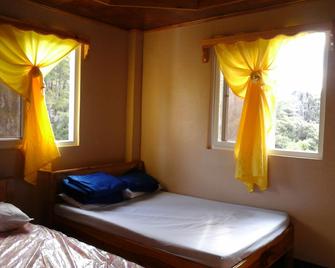 Mother Mary Inn - Sagada - Bedroom