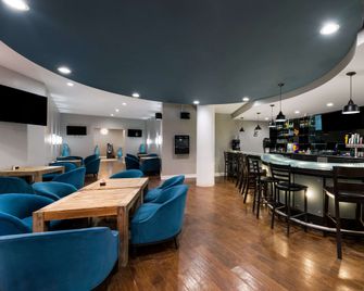Clarion Hotel San Angelo near Convention Center - San Angelo - Bar