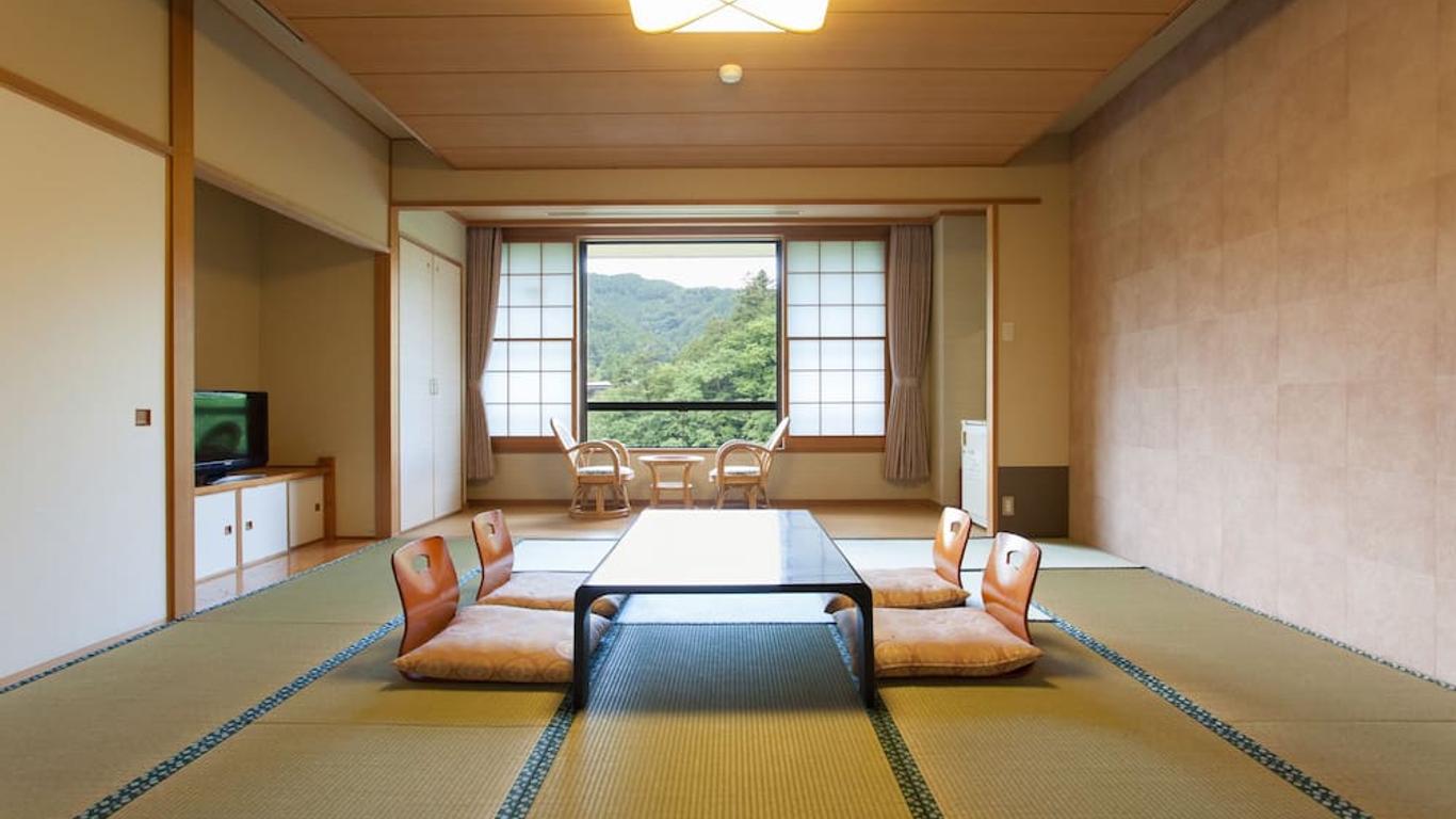 東京・青梅石神温泉 清流の宿 おくたま路