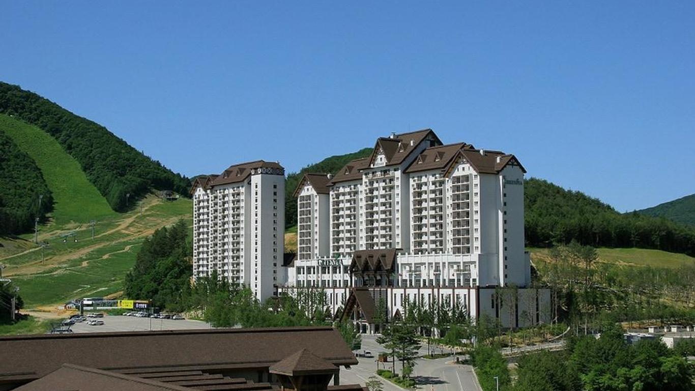 Mona Yongpyong Greenpia Condominium