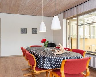8 person holiday home in Struer-By Traum - Struer - Salle à manger