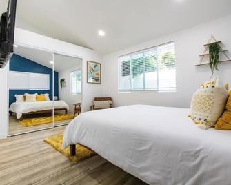 Stylish Casita min from the beach ! - San Juan Capistrano - Habitació