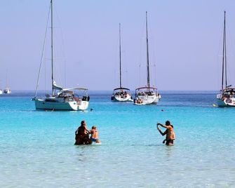 Apartments with WiFi Sali, Dugi otok - 8189 - Sali