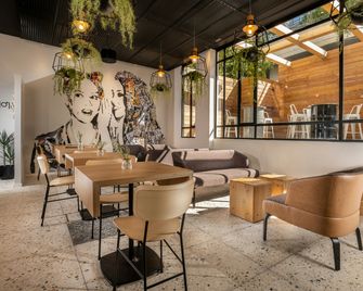 Hotel 75 by Prima Hotels - Tel Aviv - Building