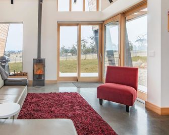 Avonside Alpine Estate 1 - Jindabyne - Berridale - Living room