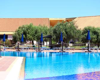 Le Tonnare di Stintino - Beach Resort - Stintino - Piscina