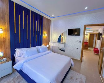 Veluxa - Luxury Holiday Homes - Centric Flat - Tánger