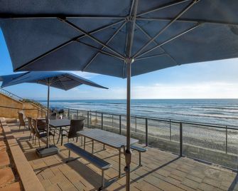 Oceanfront Getaway - Ocean Views - Fire Pit - Bbq - Beach Access - Carlsbad - Balkong