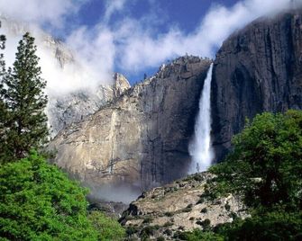 Charming Mountain View Cabin Near Yosemite and Pine Mountain Lake - Groveland - Building