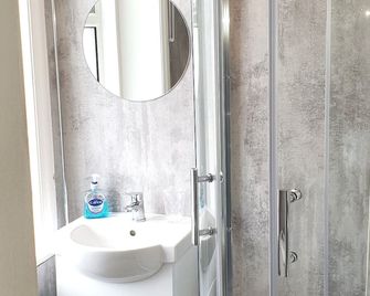 Athol Park Guest House - Port Erin - Bathroom
