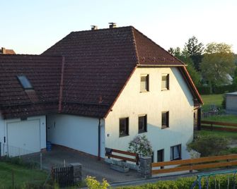 Ferienwohnung Jedermann - Gößweinstein - Edificio