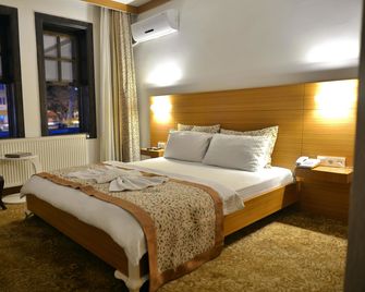 Uluhan Otel - Амасья