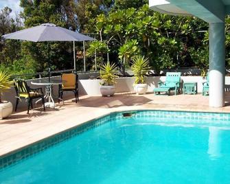 Parklane Motor Inn Takapuna Beach - Auckland - Pool