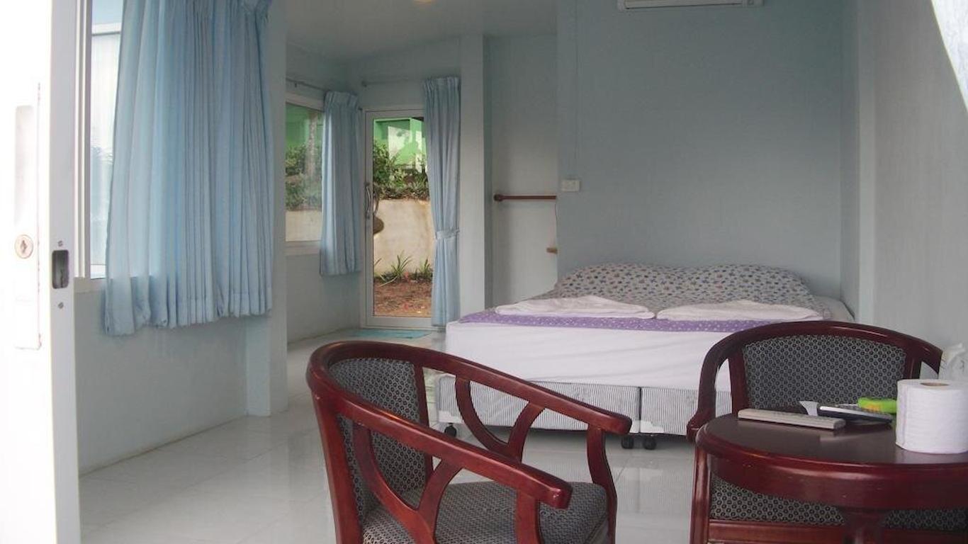 Naiharn On The Rock Resort Phuket