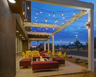 Home2 Suites by Hilton Yuma Pivot Point - יומה - פטיו