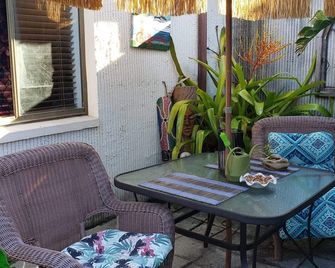 Delightful Cape Canaveral Townhome - Cape Canaveral - Binnenhof