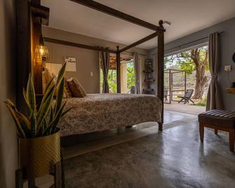 Off grid living! Enjoy and love the Nature! - Savaneta