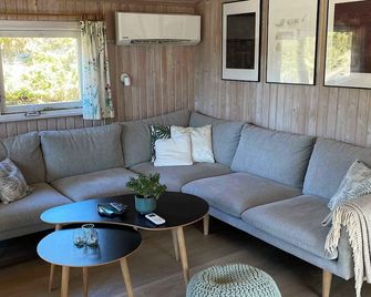 Peaceful Base Near Beach And Nature - Saltum - Sala de estar