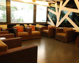 Shan-Yue Hotspring Hotel - Taipei City - Lounge