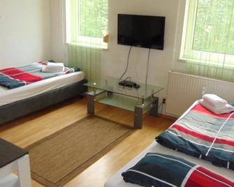 Hostel Vorharz Quedlinburg - Quedlinburg - Bedroom