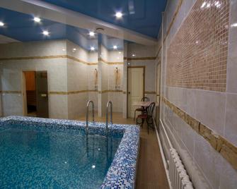 Levyi Bereg - Ulyanovsk - Piscina