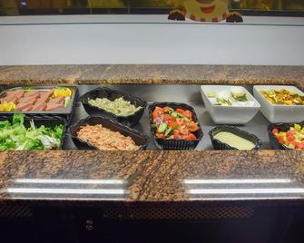 Europa Gatwick Hotel & Spa - Crawley - Μπουφές