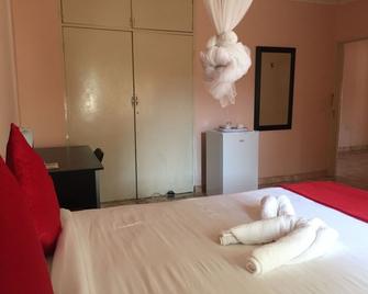 Plateau Guest House - Kasane - Slaapkamer