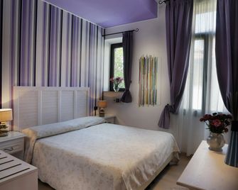 Hotel Atlanta Augustus - Venice - Bedroom