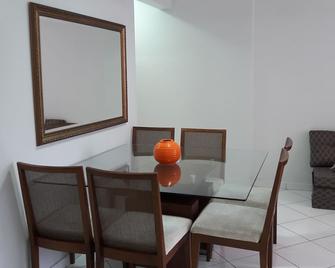 Guarujá - 3 bed. in Pitangueiras, Wi-Fi, 2 parking spaces, sleeps 10 people - Guarujá - Dining room