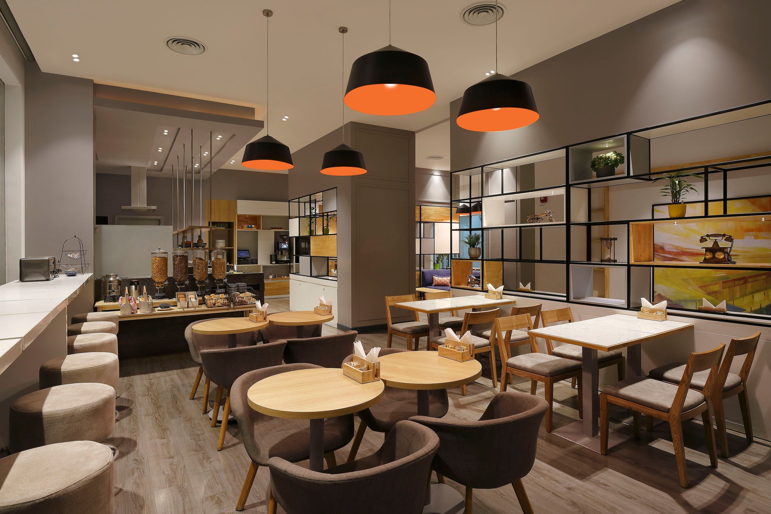 Holiday Inn Express Nashik Indira Nagar By IHG - נשיק - מסעדה
