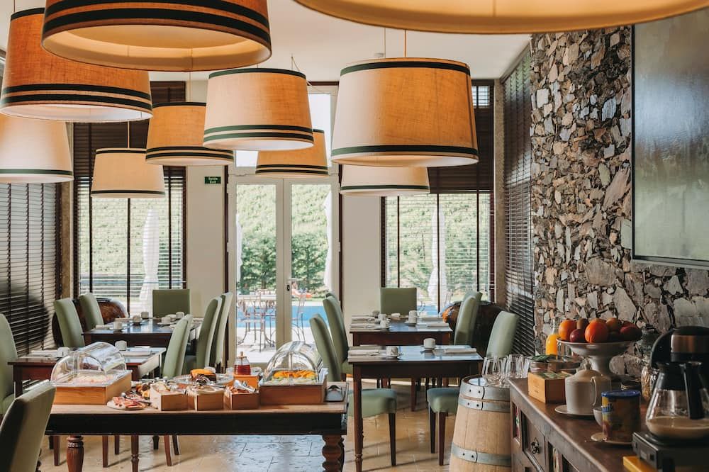 The Manor House Celeirós