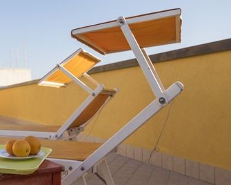 Hotel Mignon Riccione Fronte Mare - Riccione - Balkon