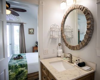 Andrews Inn & Garden Cottages - Key West