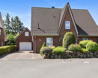 Stunning Apartment In Niebüll With Wifi - Niebüll - Gebäude