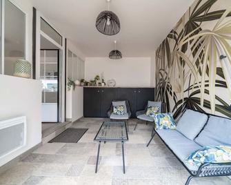 Design apartment, 5' center, free pkg - Vichy - Living room