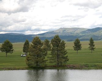 Grand View Retreat - Island Park - Vista esterna