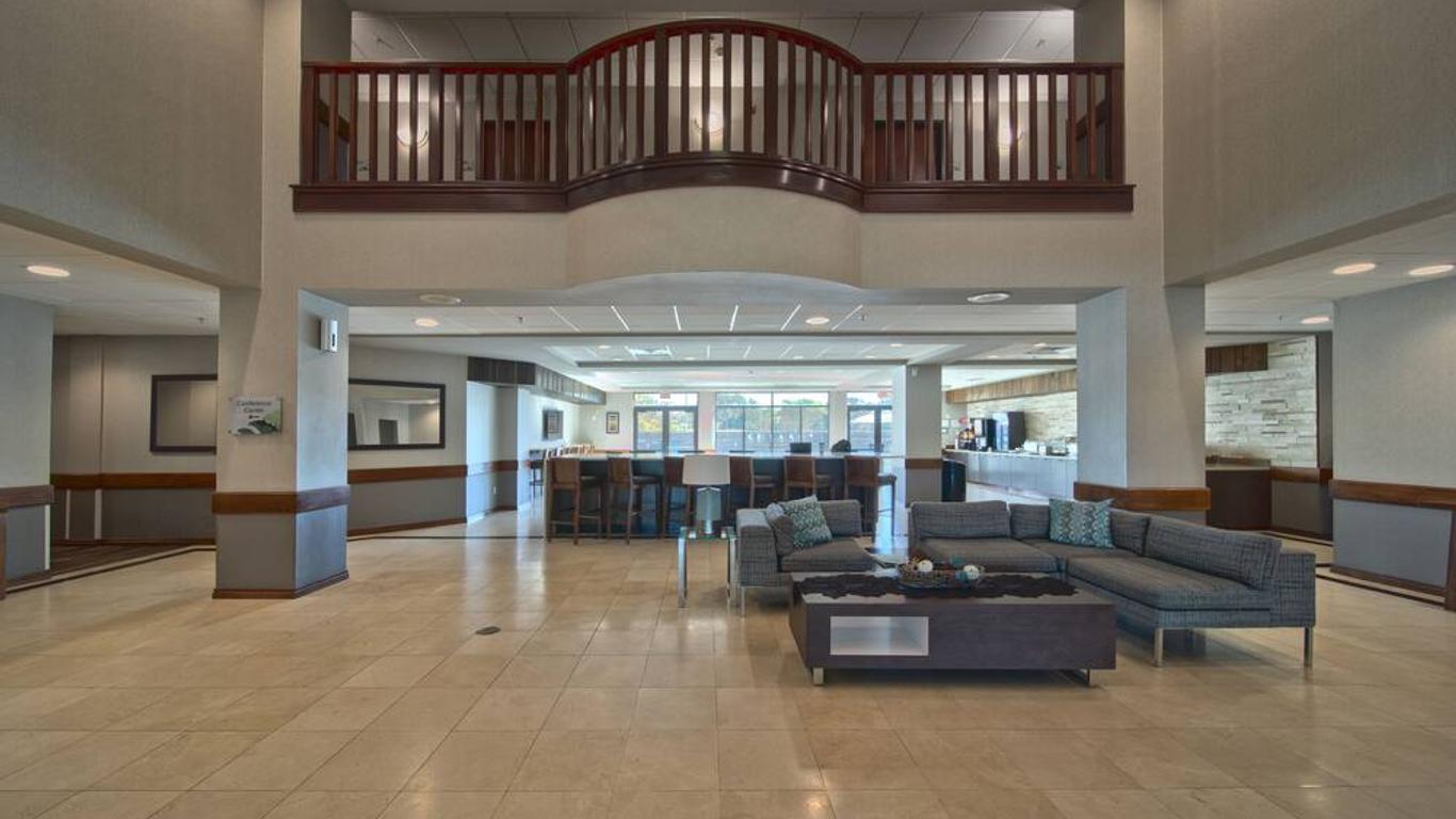 Wingate by Wyndham Round Rock Hotel & Conference Center