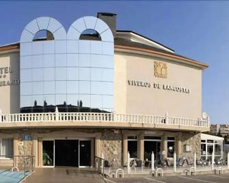 Hotel Alfar - Isla - Building