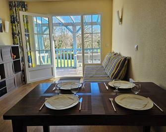 Appartement T2 Chez Flo C123 Argentat Sur Dordogne - Argentat - Essbereich