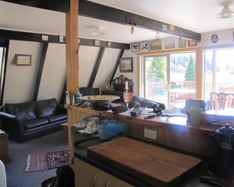 Dunstan Downs High Country Sheep Station - Omarama